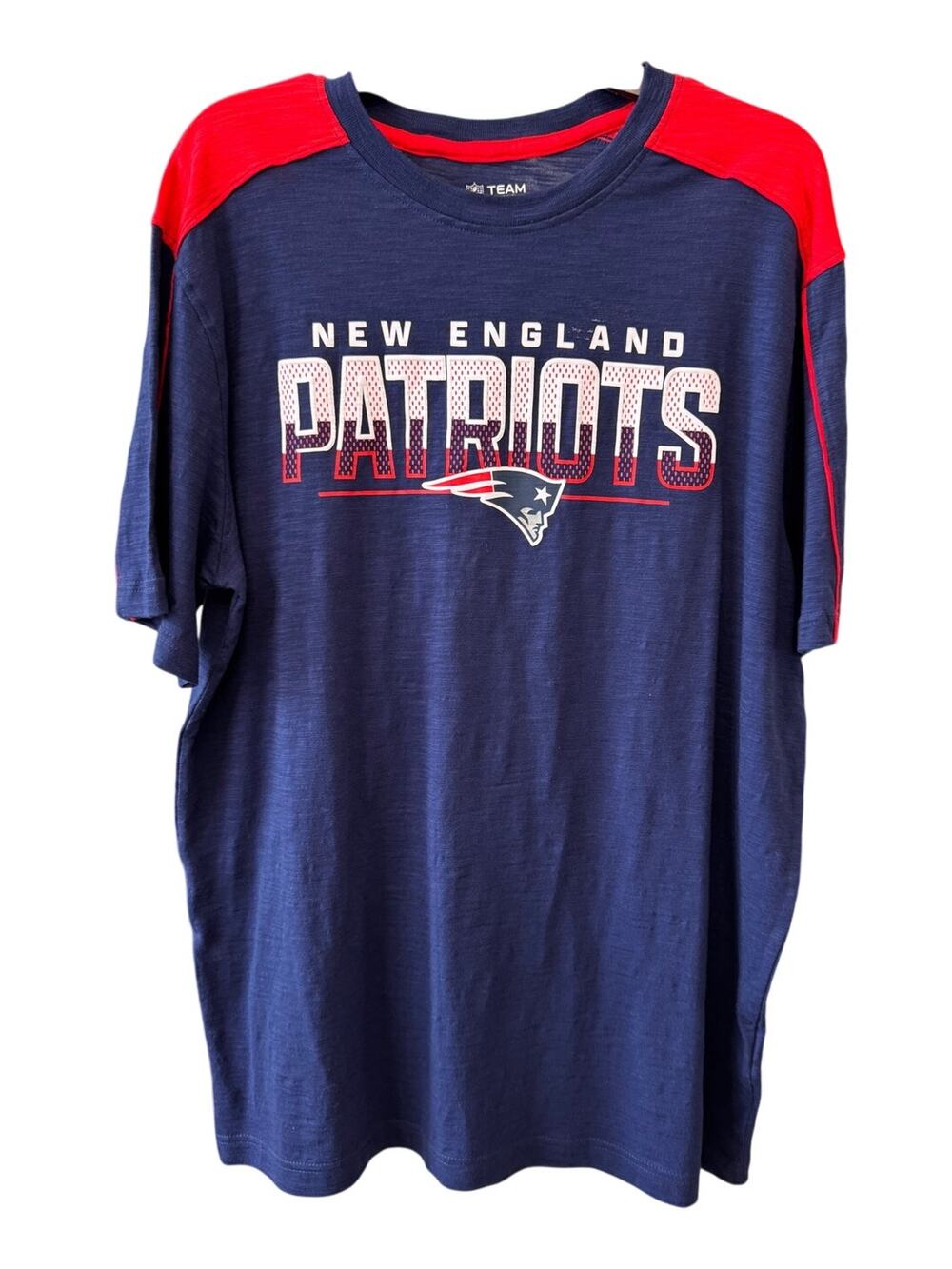 New NFL Team Apparel PATRIOTS Men's Blue Red Short Sleeve T Shirt Size L